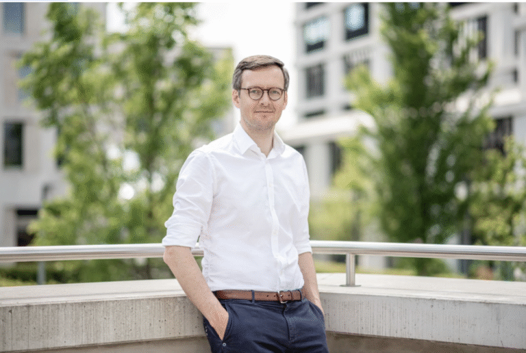 Smart Reporting to Merge with Fluency for Imaging, Creating Jacobian