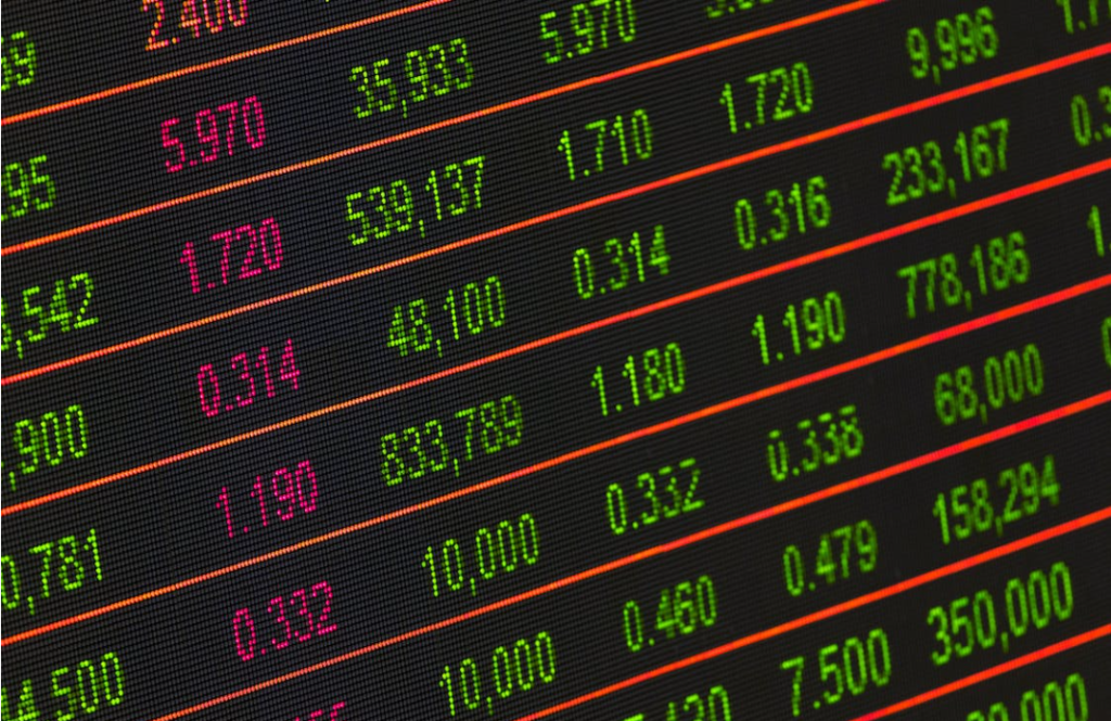 Sync Your Trading Strategies in Real-Time with Copy Trading